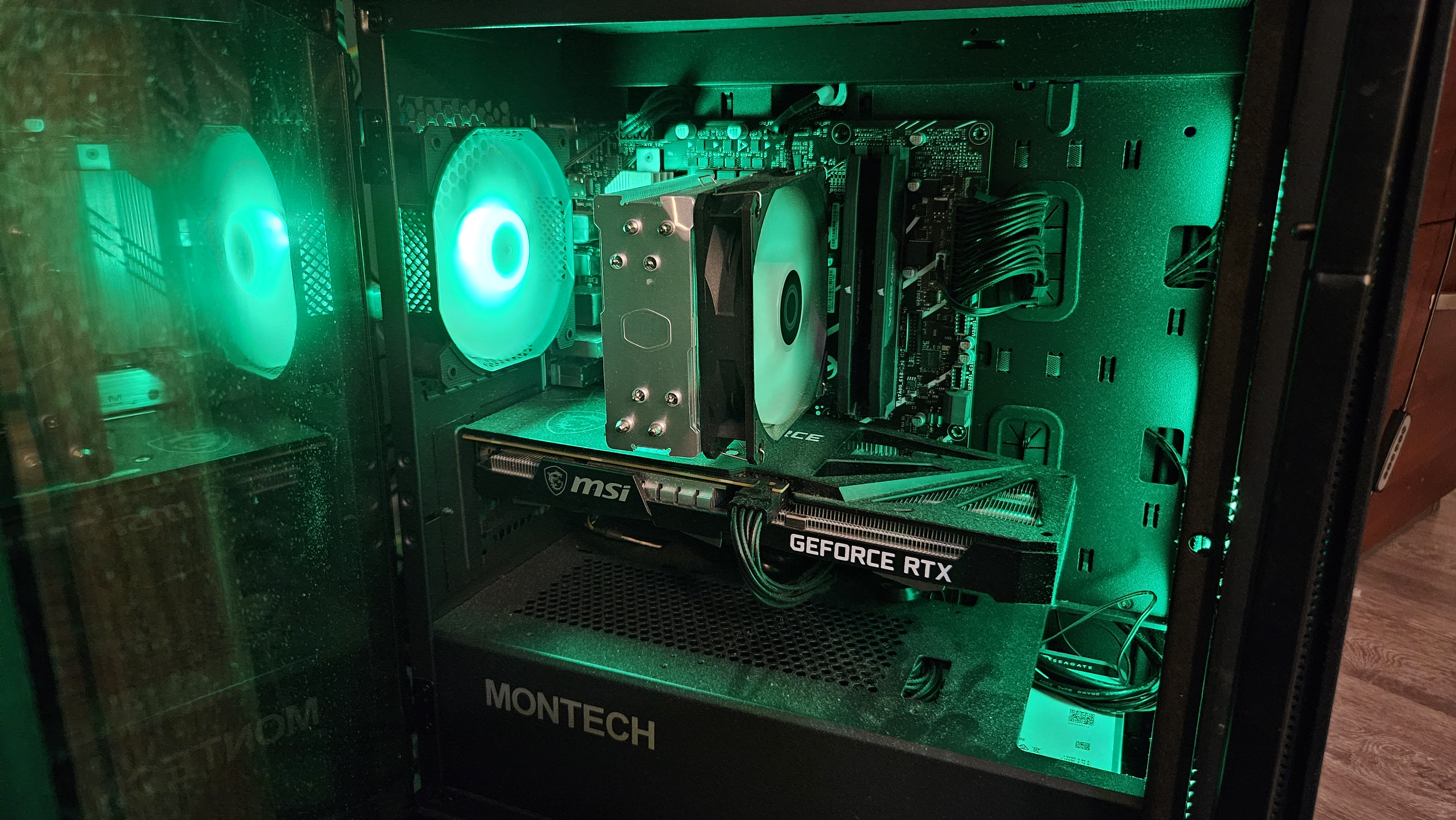 Falcon server interior showing main components